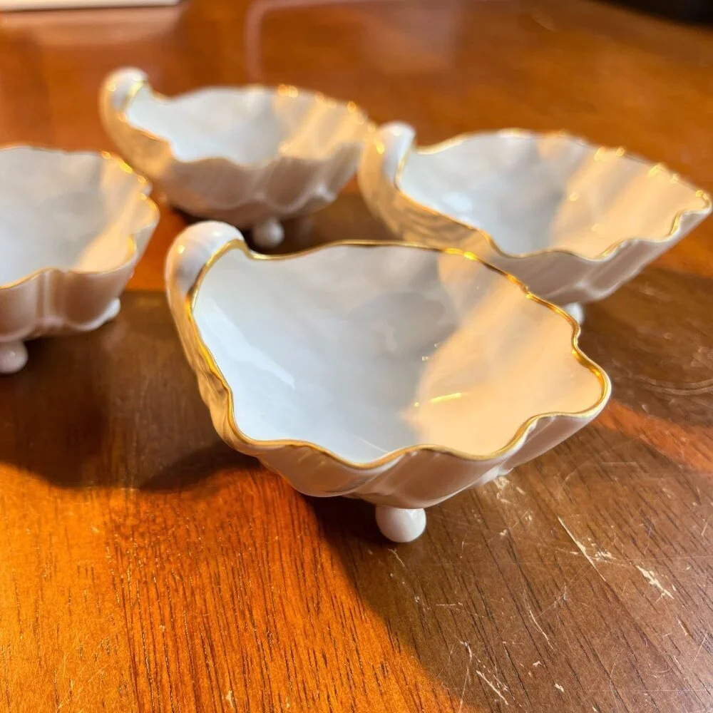 The Met Porcelain Oyster Serving Cups Footed Elegant MMA Party Entertain Serving